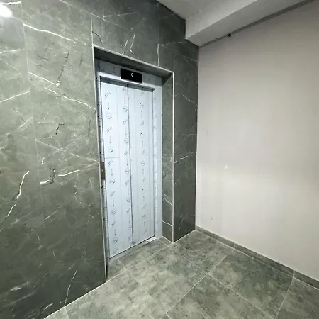 Apartament 999 Tirana