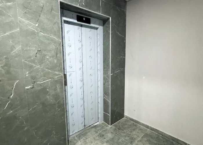 公寓 999 地拉那